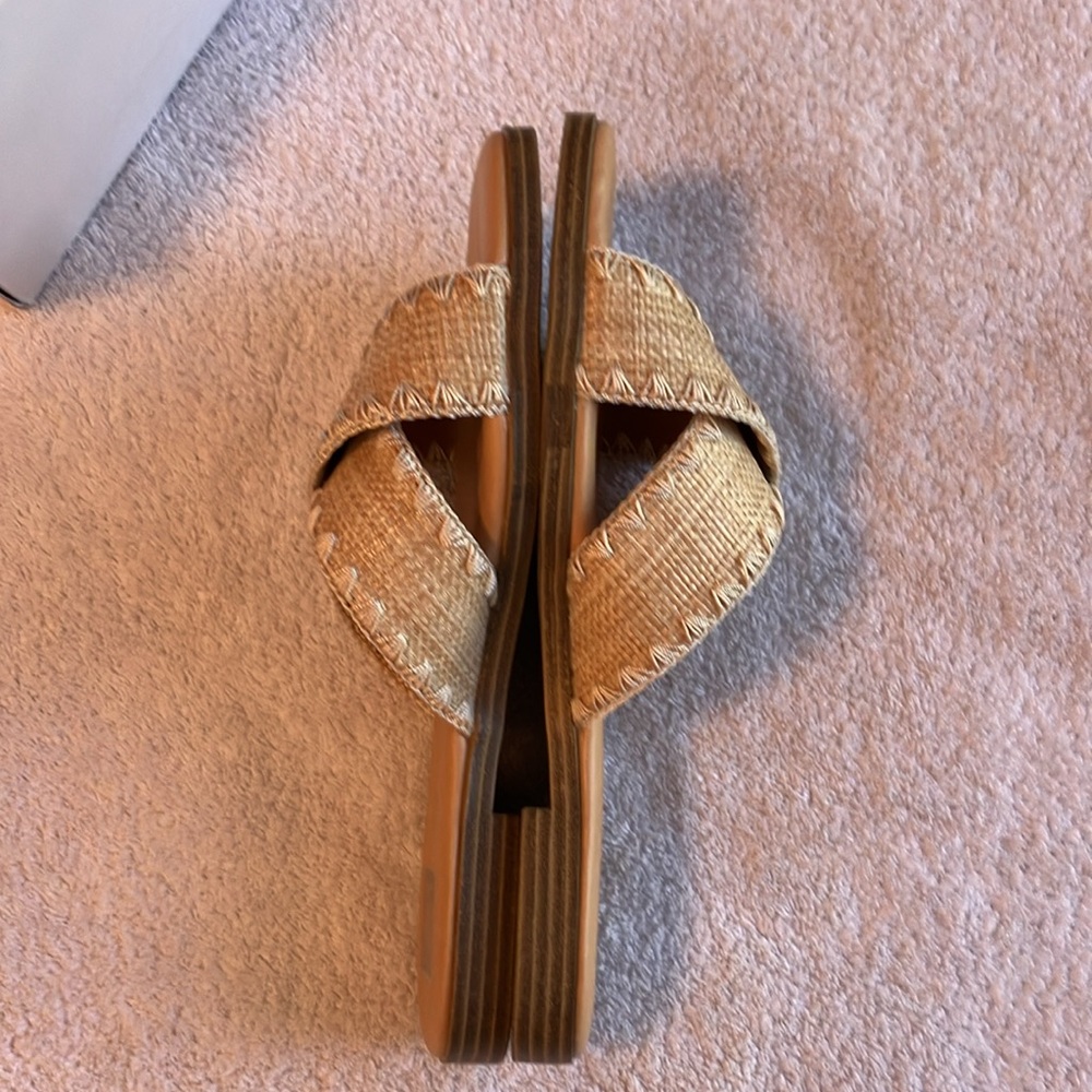 Dolce Vita Miguel raffia crisscross sandals - Picture 6 of 8